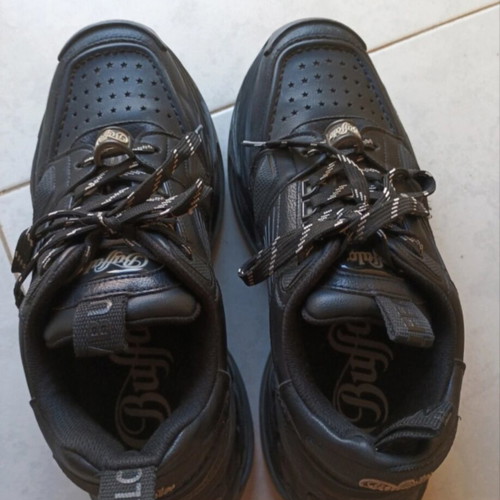 Buffalo black chunky platform sneakers, size 40