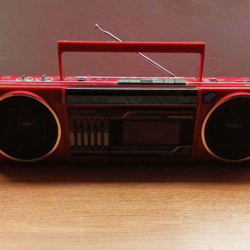 Boombox Fairmate RD 1210 Asahi cassette radio used, vintage 1980 red