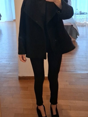 Monteco fabric coat with large collar, like new, black XS