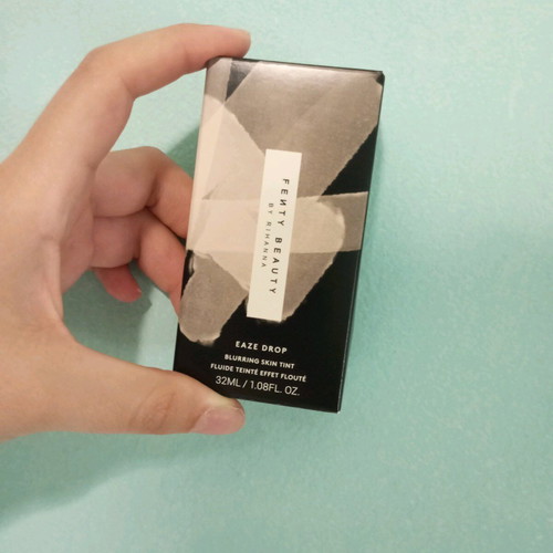 Fenty Eazy Drop Skin Tint foundation new