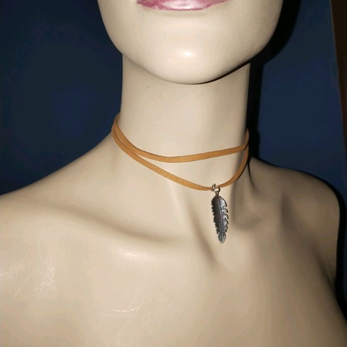 Necklace with brown cord choker and feather new