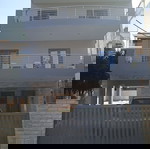  Διαμερισμα  77 μ2  .