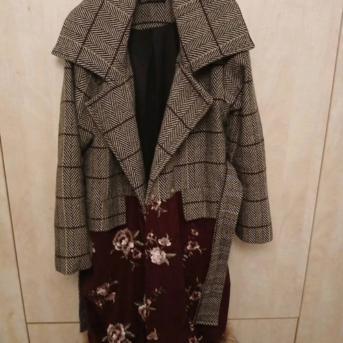 Nidodileda coat like new, multicolor, size small/medium