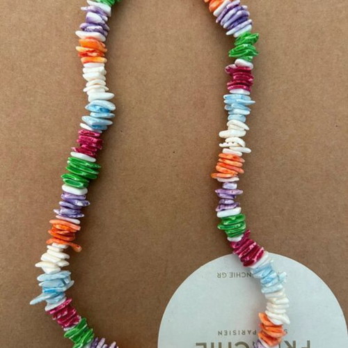 Multicolor shell necklace like new