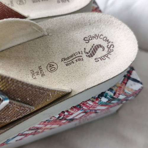Italian leather slippers new, size 40, beige and gold