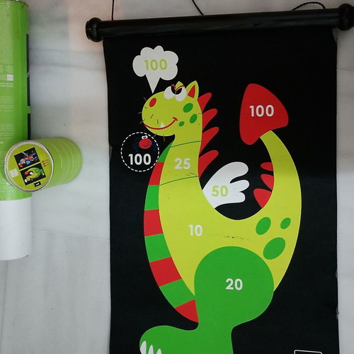 Children's magnetic double-sided target