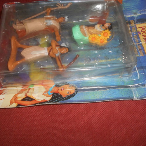 Pocahontas collectible figures 1994 Mattel used set