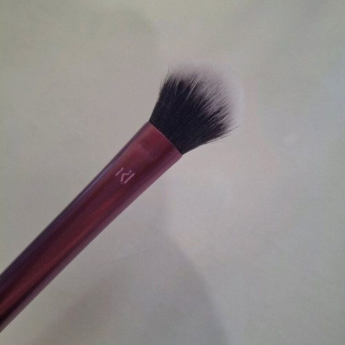 Real Techniques brush like new