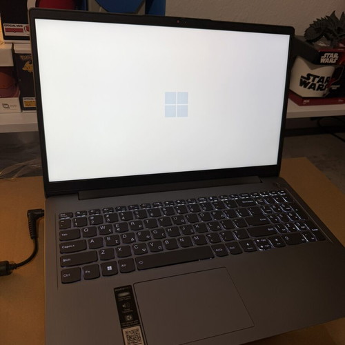 Lenovo IdeaPad 3 15ABA7 15.6" IPS FHD Laptop Ryzen 3 8GB 256GB SSD Windows 11