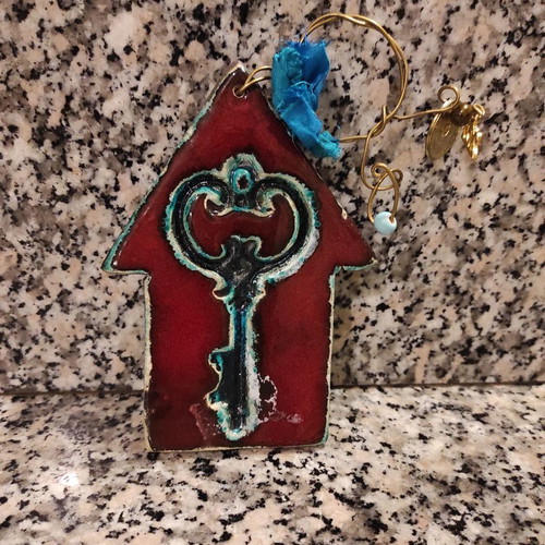 Ceramic charm new in excellent condition