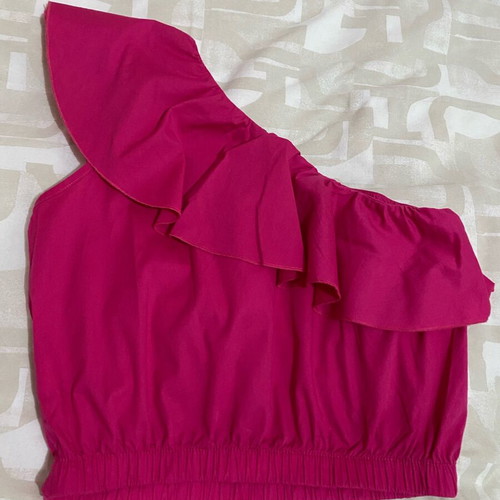 Fuchsia one-shoulder top Anel like new, size M