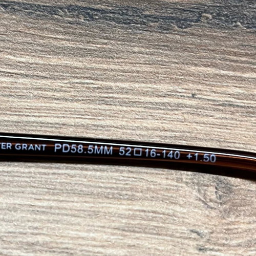 Design Optics by Foster Grant Presbyopia Glasses like new, brown tortoise