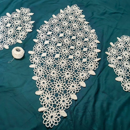 Set of 3 Handmade 60s Table Runners like new, crocheted with DMC 40 thread