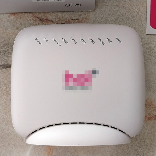 ZTE ZXHN H108N router used, Wi-Fi 300 Mbps, ADSL2+
