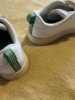 Αθλητικά παπούτσια Adidas για αγόρι, νούμερο 30, άσπρα και πράσινα