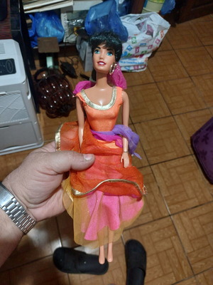 Disney Esmeralda κούκλα μεταχειρισμένη, σε καλή κατάσταση
