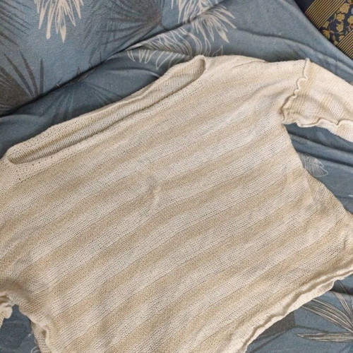 Blouse like new, size L, white and beige