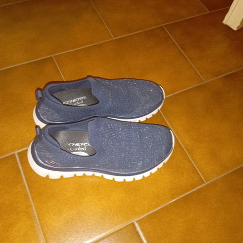 Skechers athletic shoes like new, size 37, blue