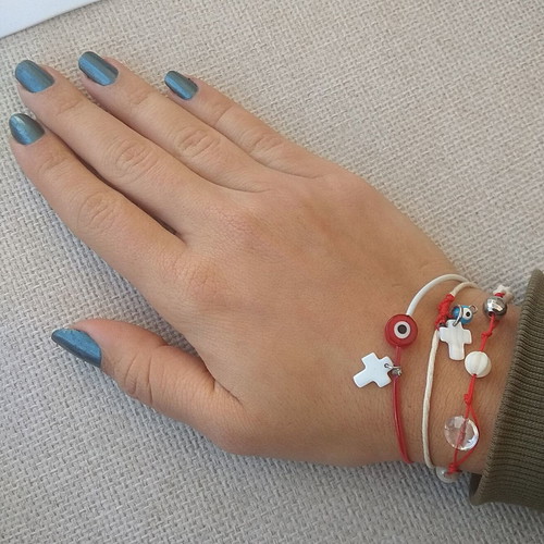 Martis bracelet new with white beads adjustable