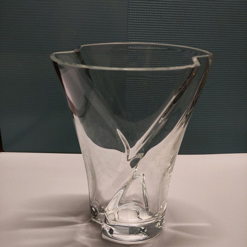 Crystal vase like new without defects
