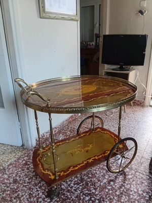 Τραπεζάκι κάβα μεταχειρισμένο