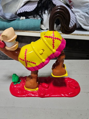 Buckaroo used, back legs moveable