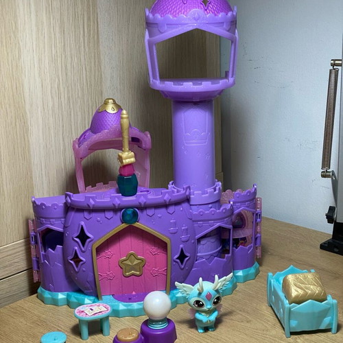 Magic Mixies: Mixlings Magic Castle like new with all accessories