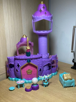 Magic Mixies: Mixlings Magic Castle like new with all accessories
