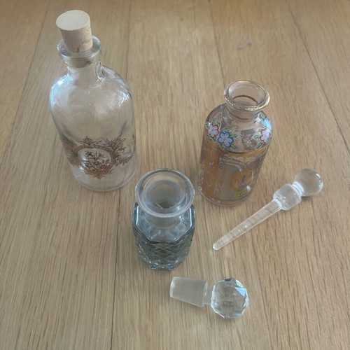 Vintage perfume bottles pack of 3 like new