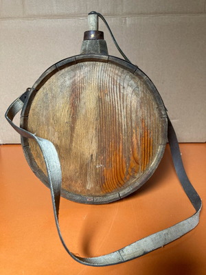 Wooden pagouri tsotra used with straps and metal hoops