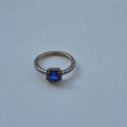 Pandora ring with blue stone size 56, silver s925, new