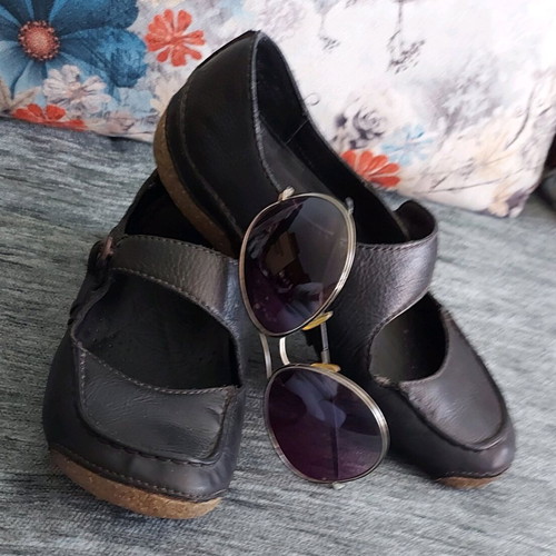 Γυναικεία αθλητικά παπούτσια Clarks σαν καινούργια, μέγεθος 37,5, μαύρο δέρμα