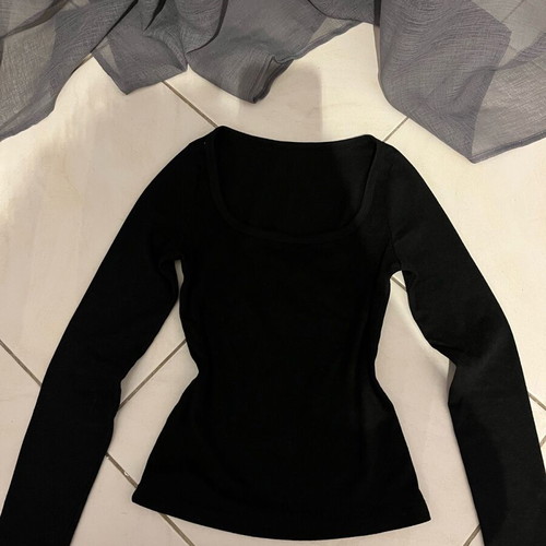 Long-sleeve blouse like new, black, size XS