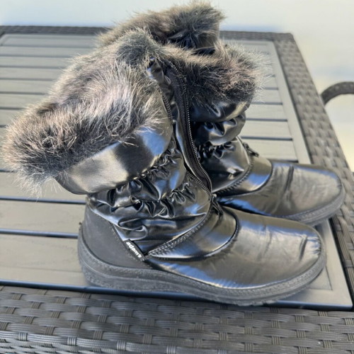 Γυναικείες μπότες Adam's Shoes νούμερο 37 με γούνα σαν καινούργιο, μαύρες