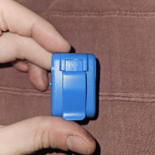 Mp3 player new without headphones and charging cable