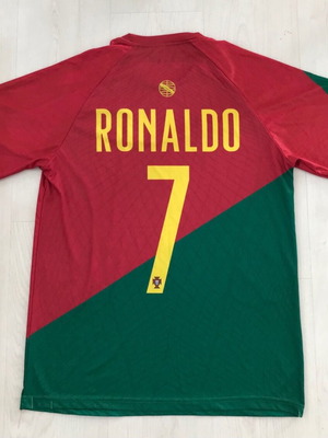 Portugal Ronaldo jersey like new, size L