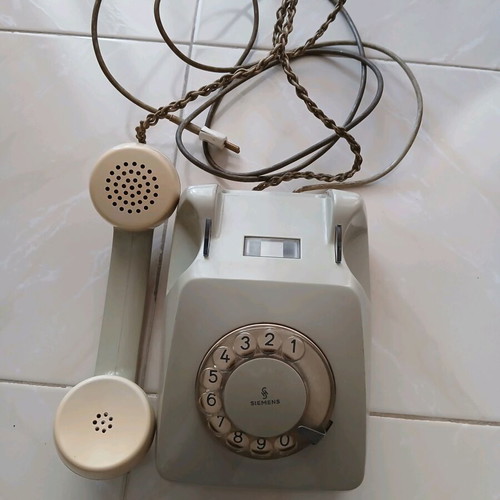 Siemens vintage rotary dial telephone used
