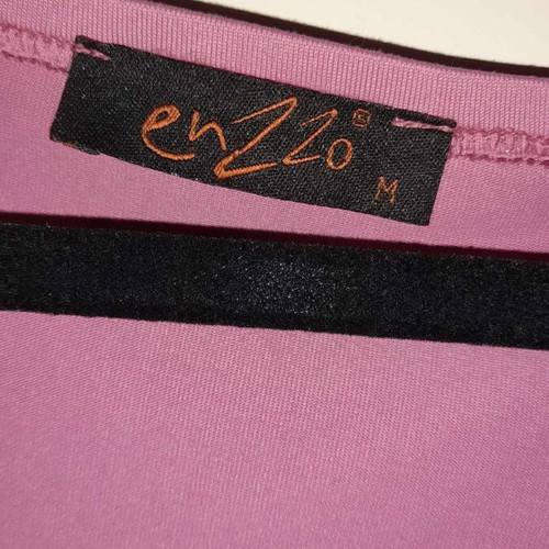Enzzo pink crossover blouse like new with shoulder cutouts size M