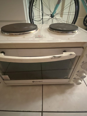 Rohnson tabletop oven used