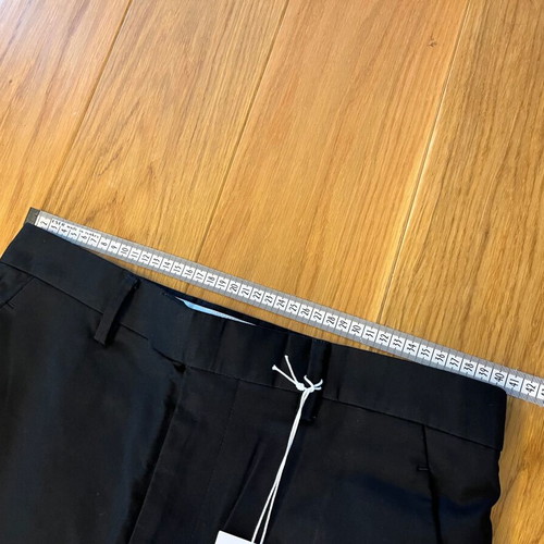 Bottega Veneta pants new, black, with straps under knees, size 46