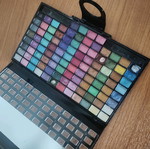 Eyeshadow palette used