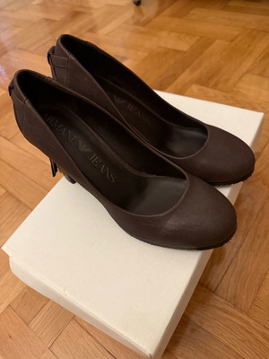 Γόβες Armani Jeans καινούργιες καφέ μέγεθος 39