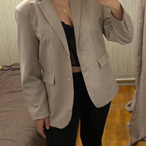 Ghanda beige jacket new with structured shoulders size Medium