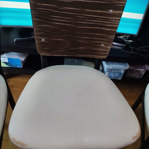 Set of 4 wooden chairs, comfortable and stable