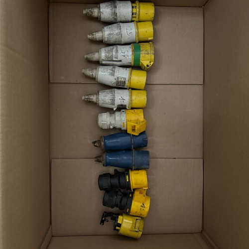 Industrial plugs 16A used, pack of 11 single-phase