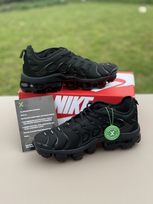 Nike Air Vapormax Triple Black shoes new, sizes 36-44