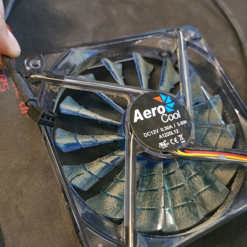 Aerocool 120mm fan used with blue LED, 3pin
