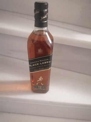 Johnnie Walker Black Label 12 Years Sealed Bottle 700 ml new
