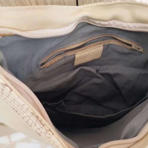 Bag like new, beige color