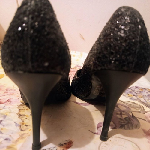 Symbol black heels used with glitter, size 40